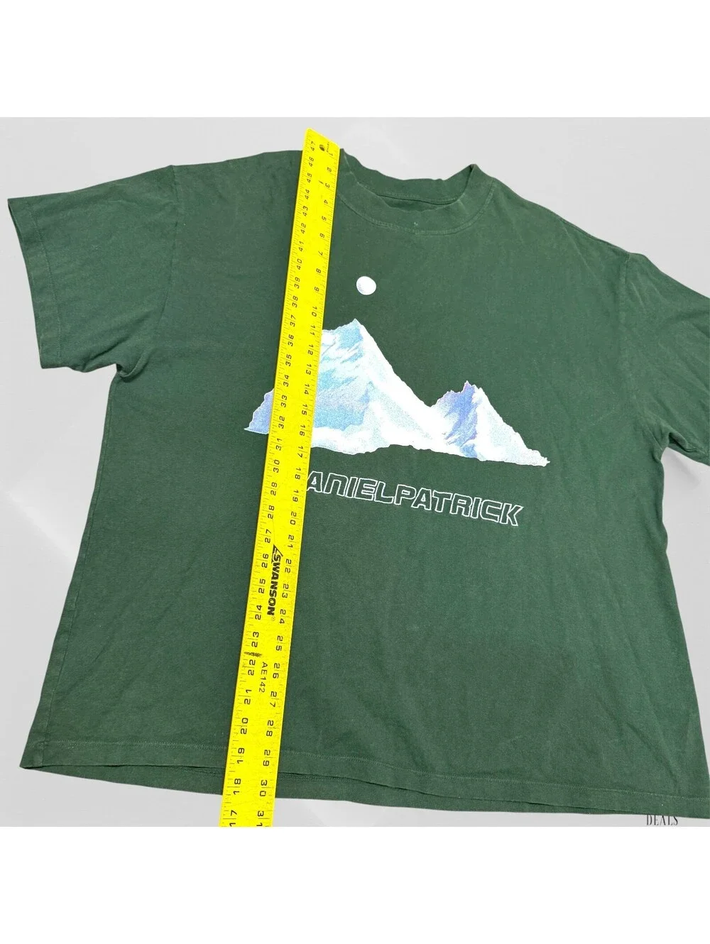 Daniel Patrick Embroidered Green  T Shirt Mens L Los Angeles Mountain Green